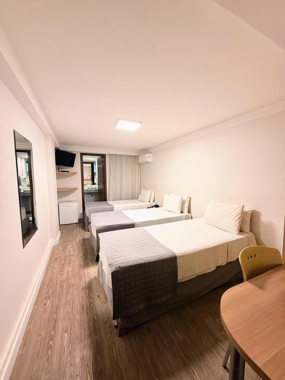 Triple Room Three Single Beds