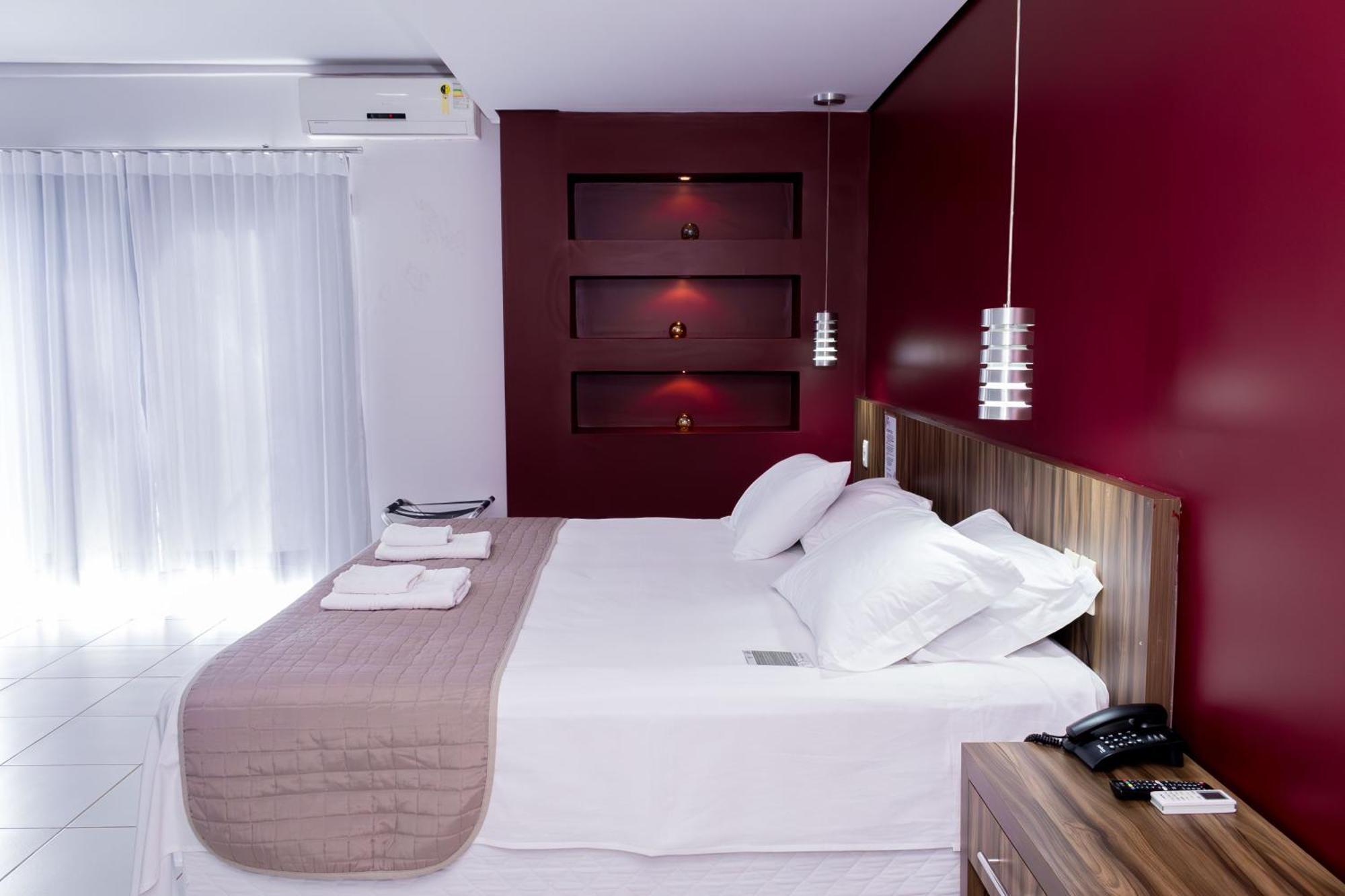 Deluxe Suite Spa Bath