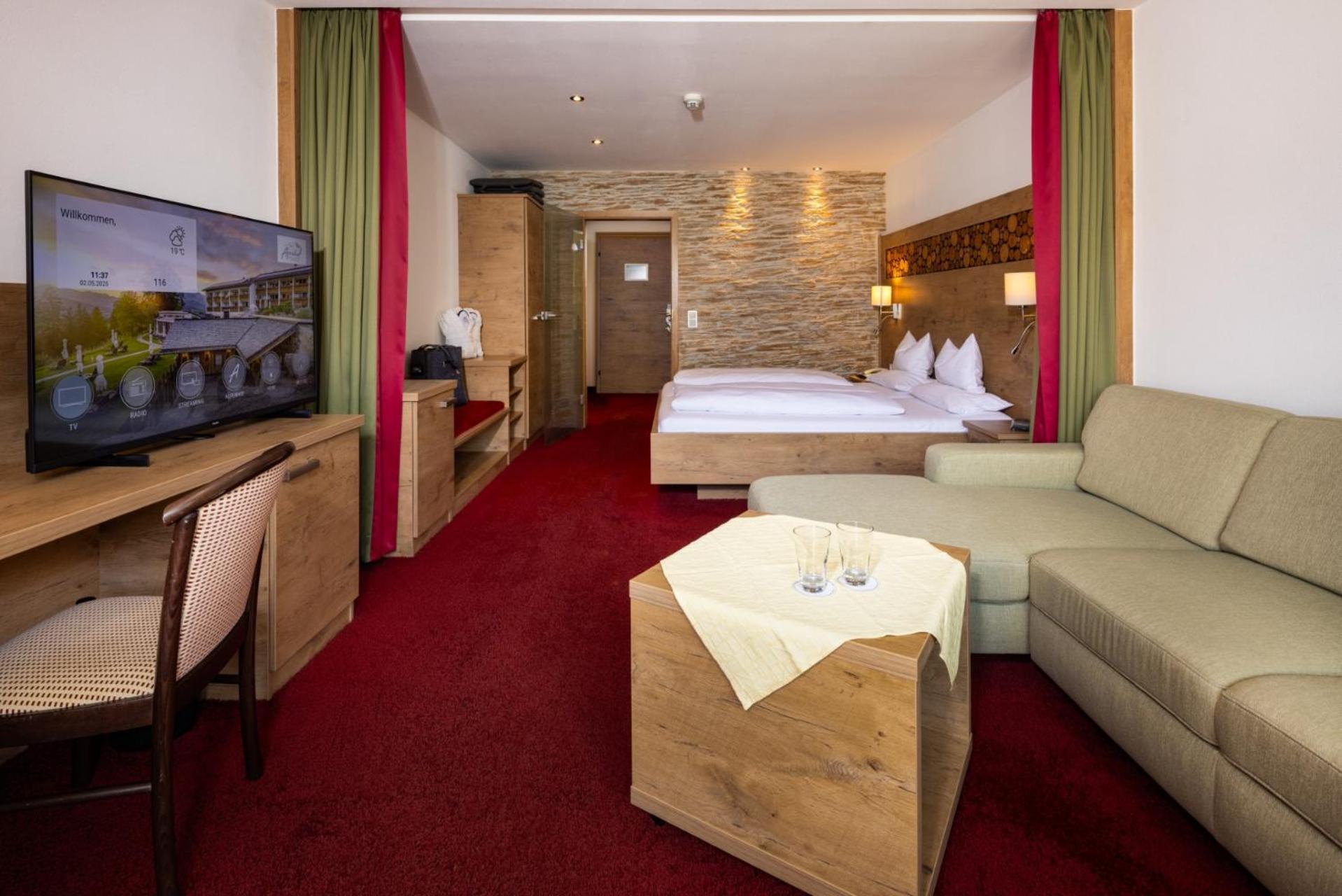 Large Double Room