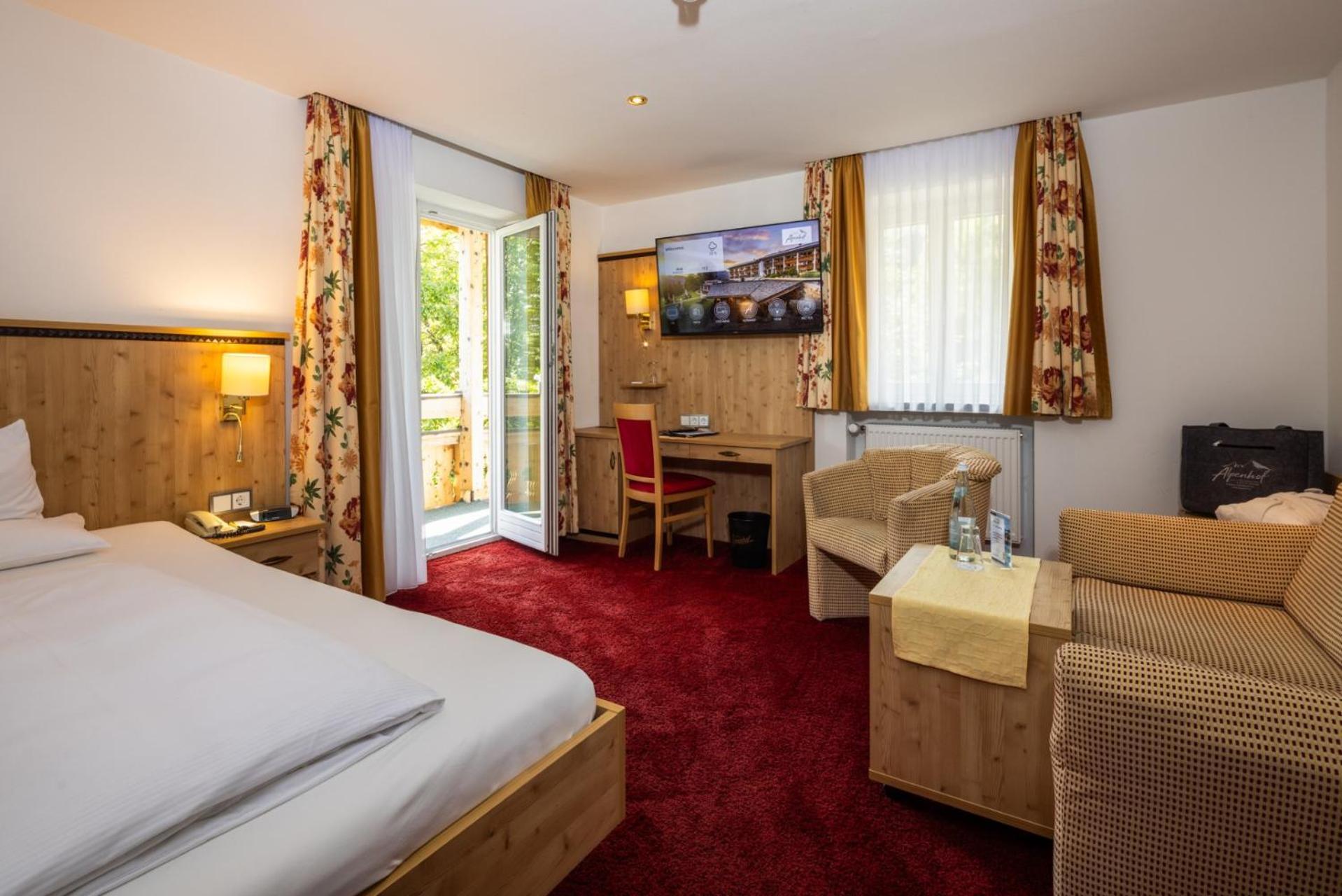 Deluxe Single Room