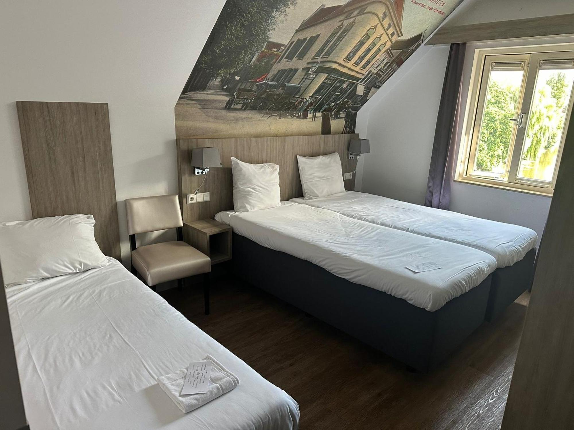 1 Double bed 1 Single Bed Non Smoking
