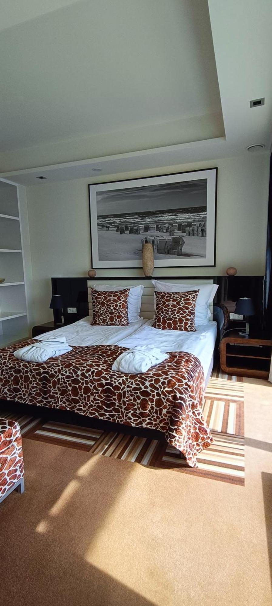 Deluxe Suite City View