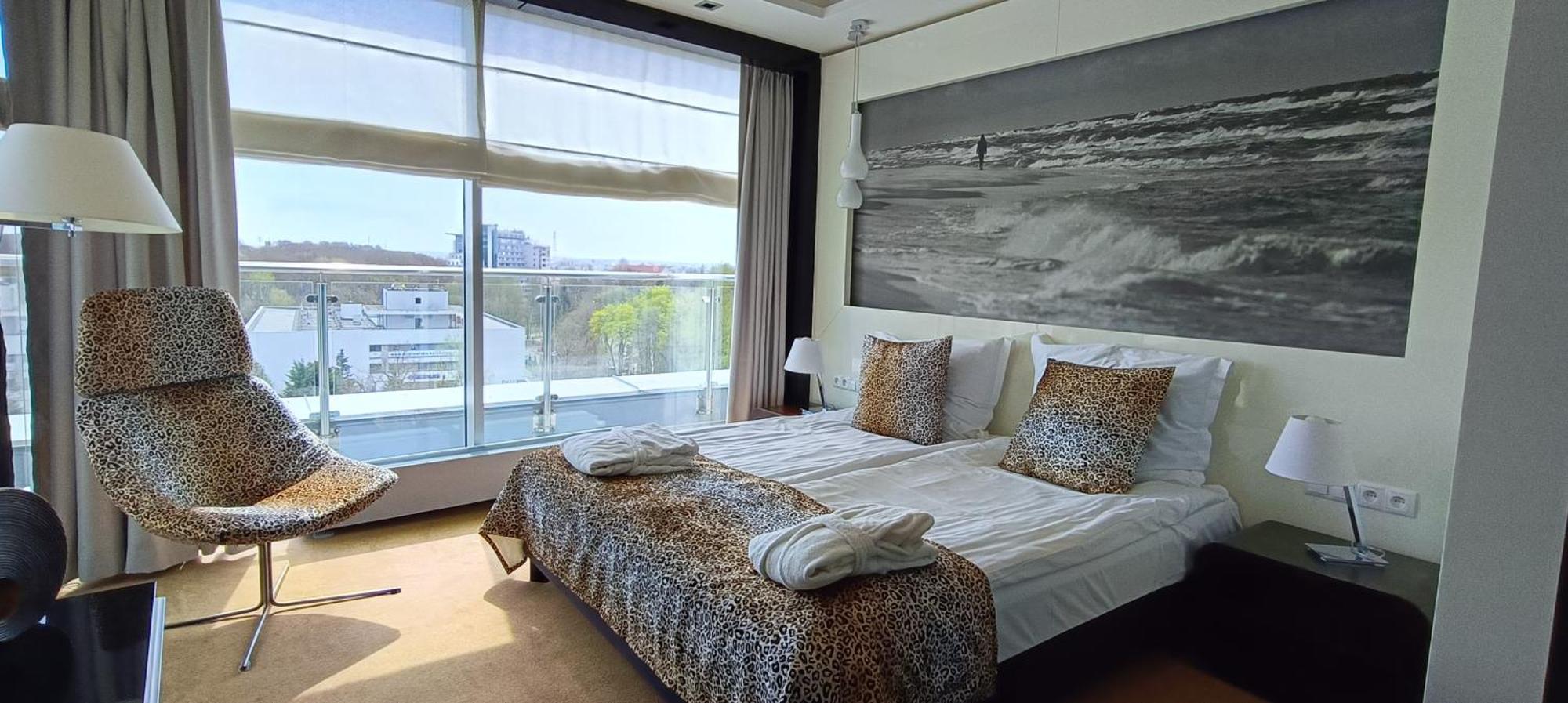 Deluxe Suite City View