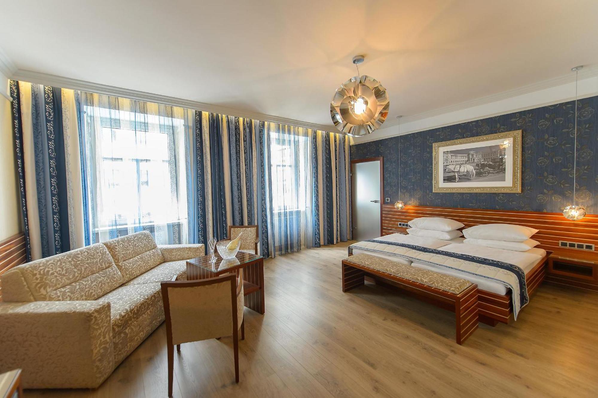Luxury Junior Suite