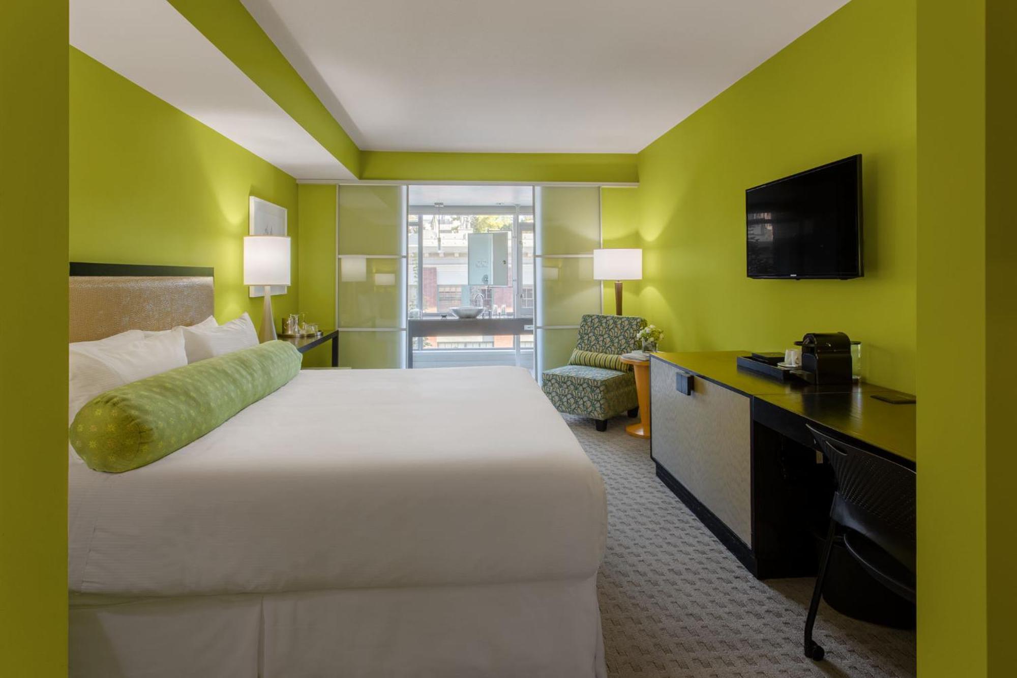 Superior King Room
