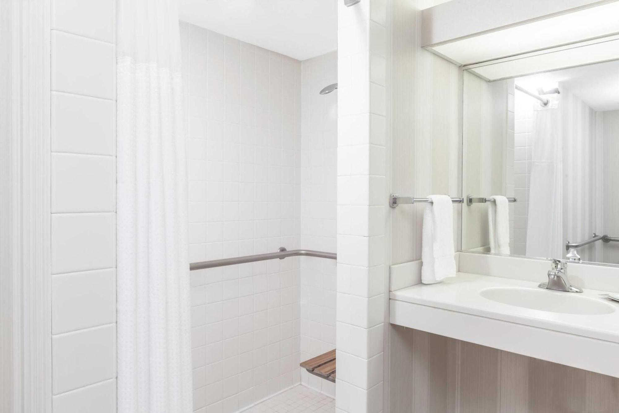 Queen Room Two Queen Beds Roll Shower Mobility Accessible or Non-Smoking