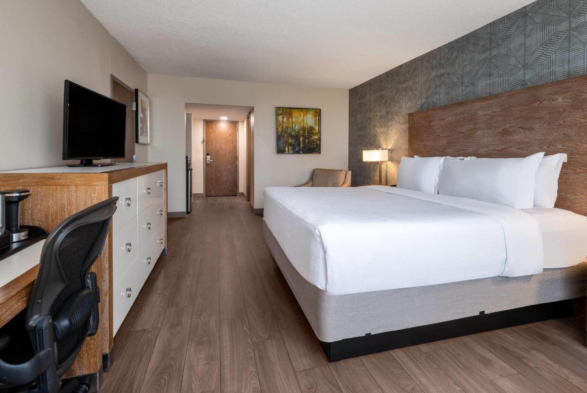 Premier King Room