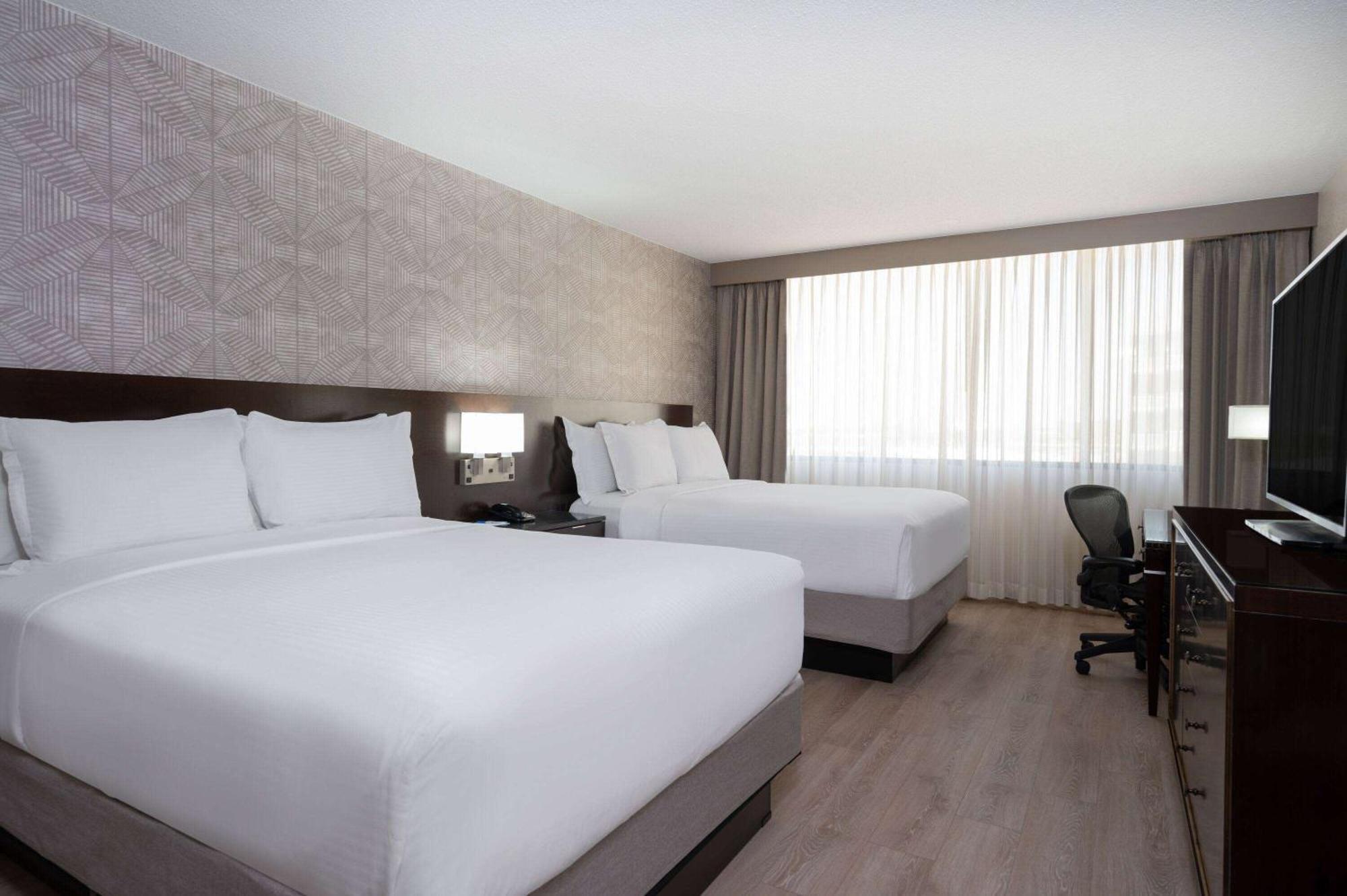 Premier Queen Room Two Queen Beds Non-Smoking