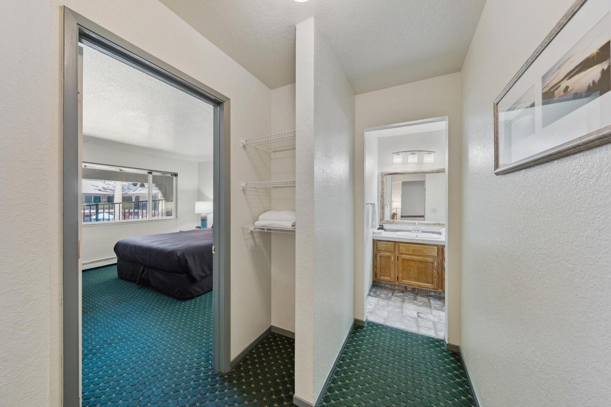 One-Bedroom Suite