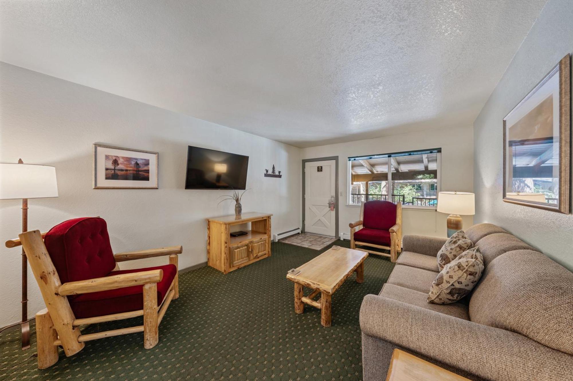 One-Bedroom Suite