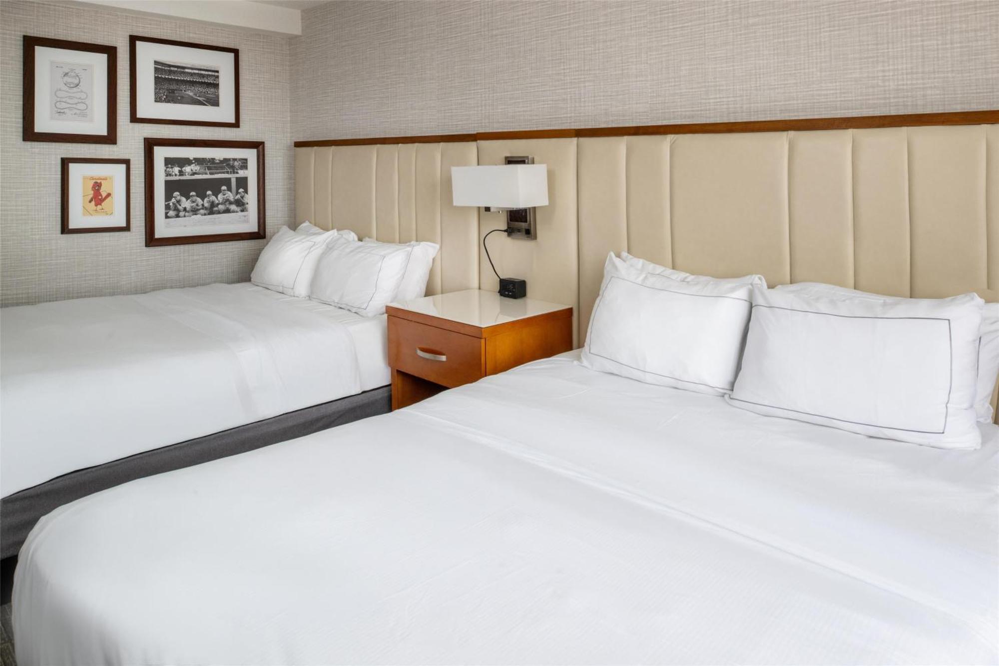 Queen Room Two Queen Beds City View