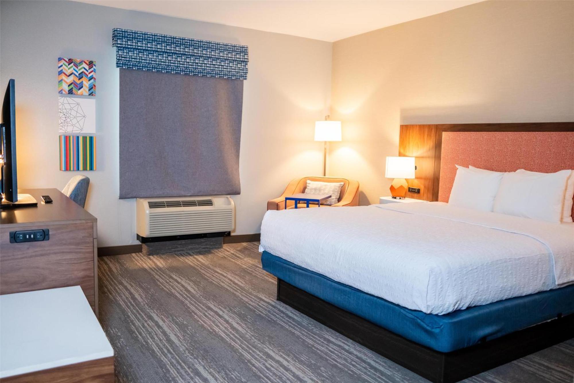 King Room Mobility Access or Non-Smoking