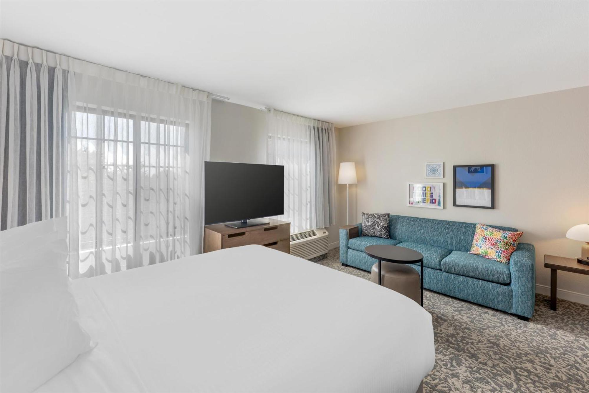 Queen Studio Suite