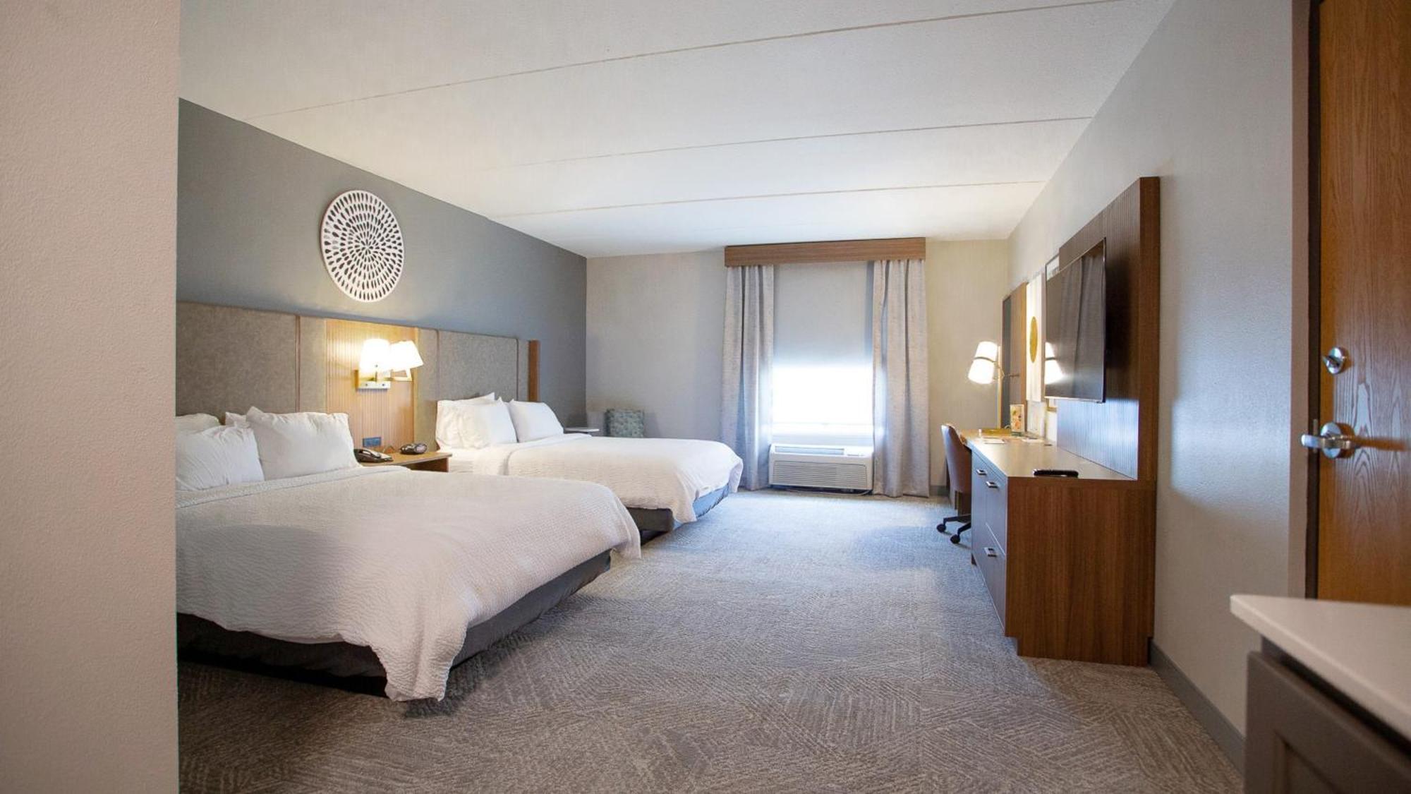 Queen Room Two Queen Beds