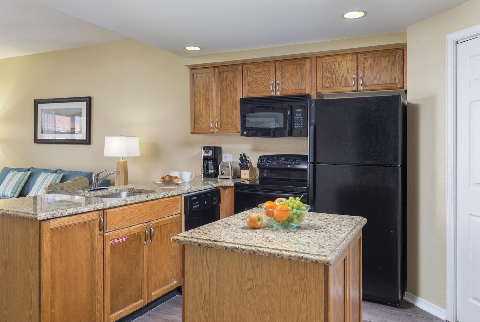 Three-Bedroom Suite,1697850851:JPEG