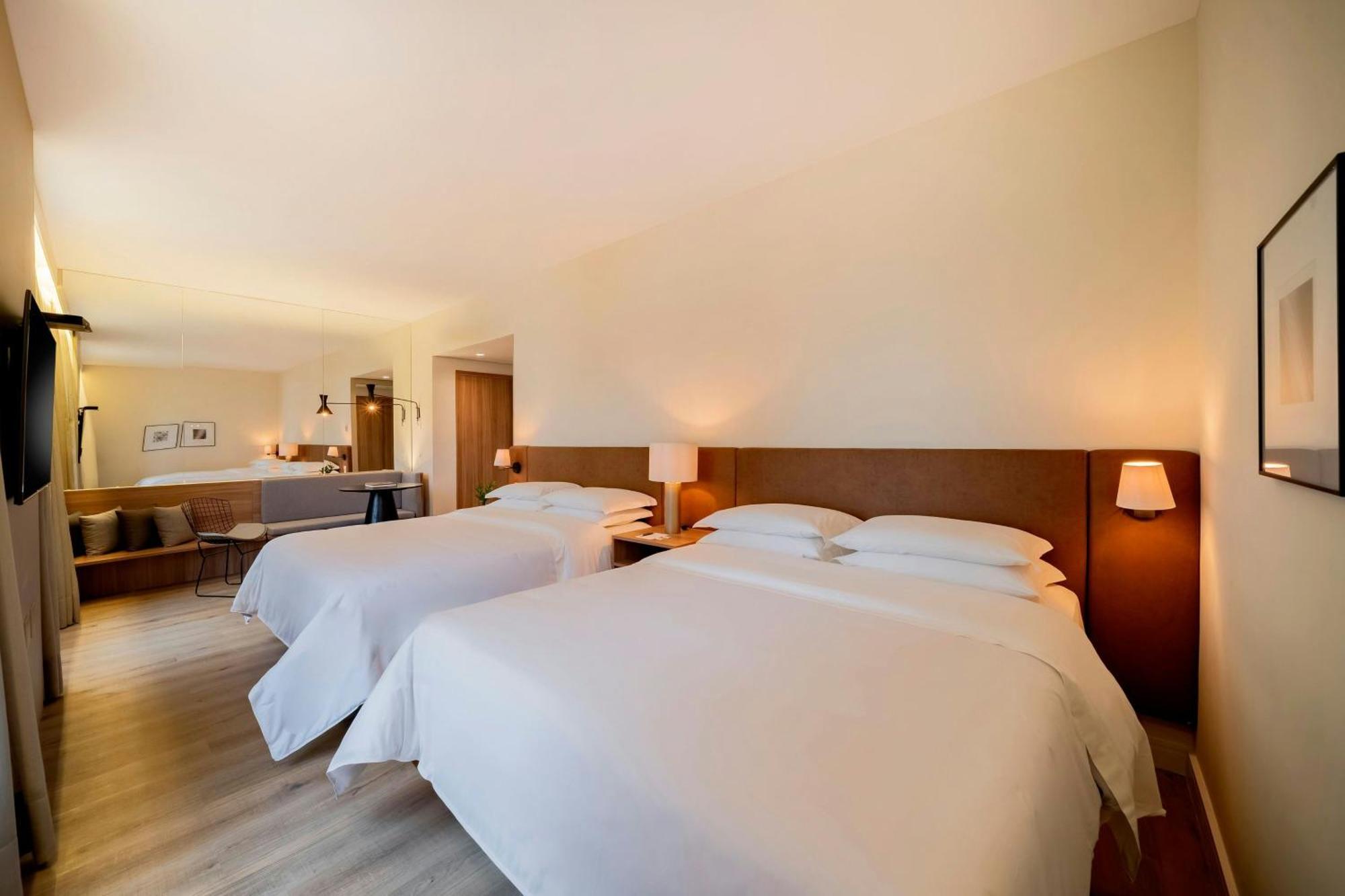 Deluxe Queen Room Two Queen Beds