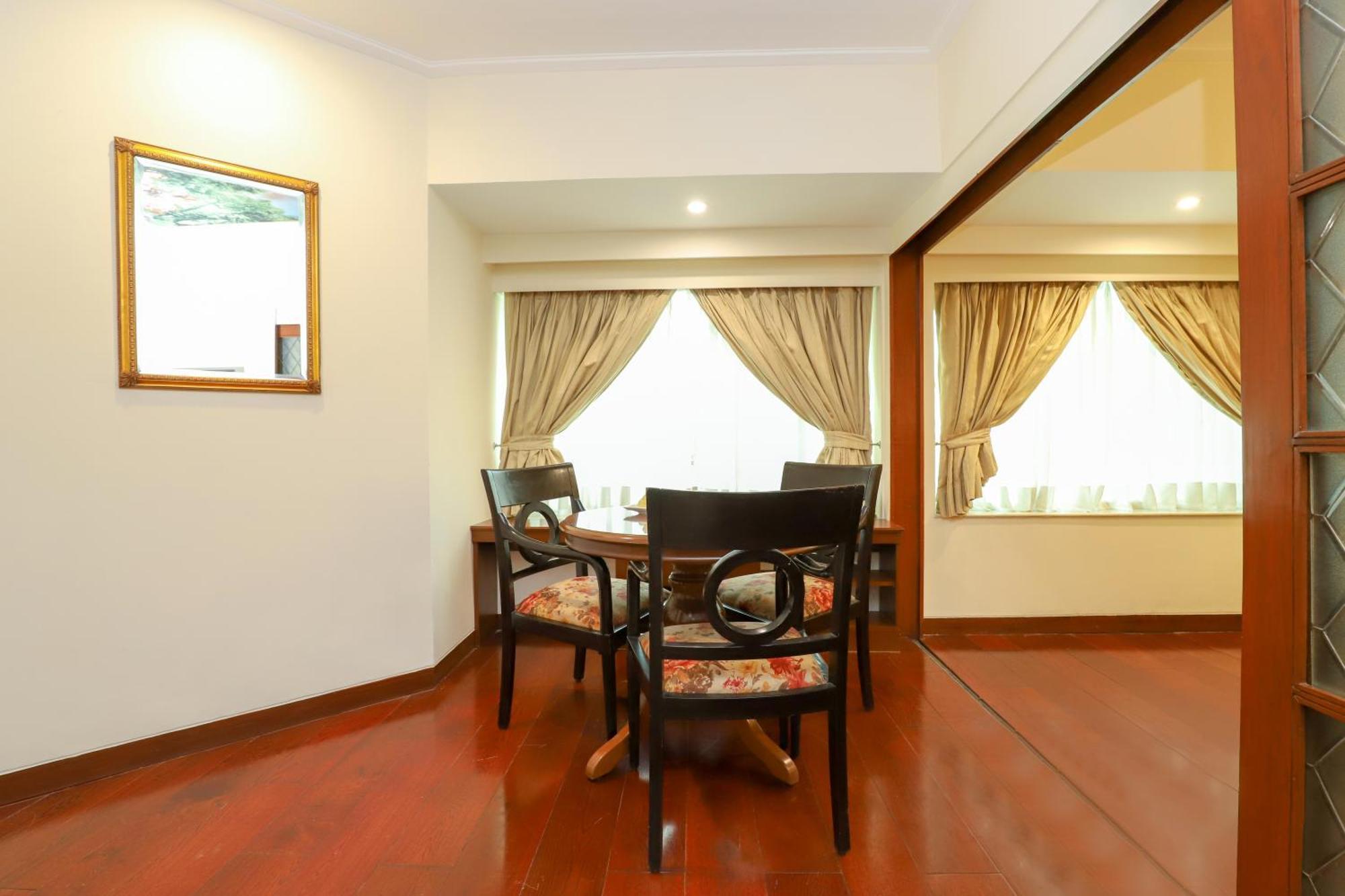 Maharaja One Bedroom Suite