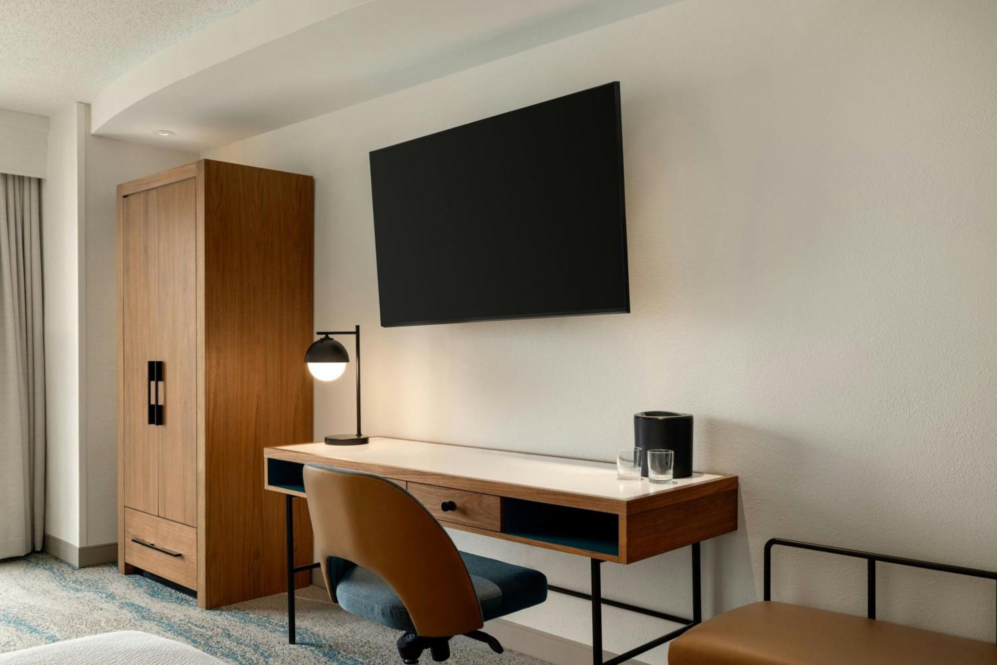King Room City View Sofa Bed Balcony