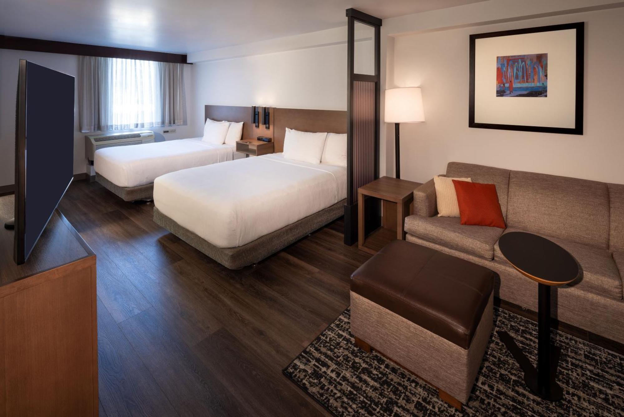 Queen Room Two Queen Beds High Floor