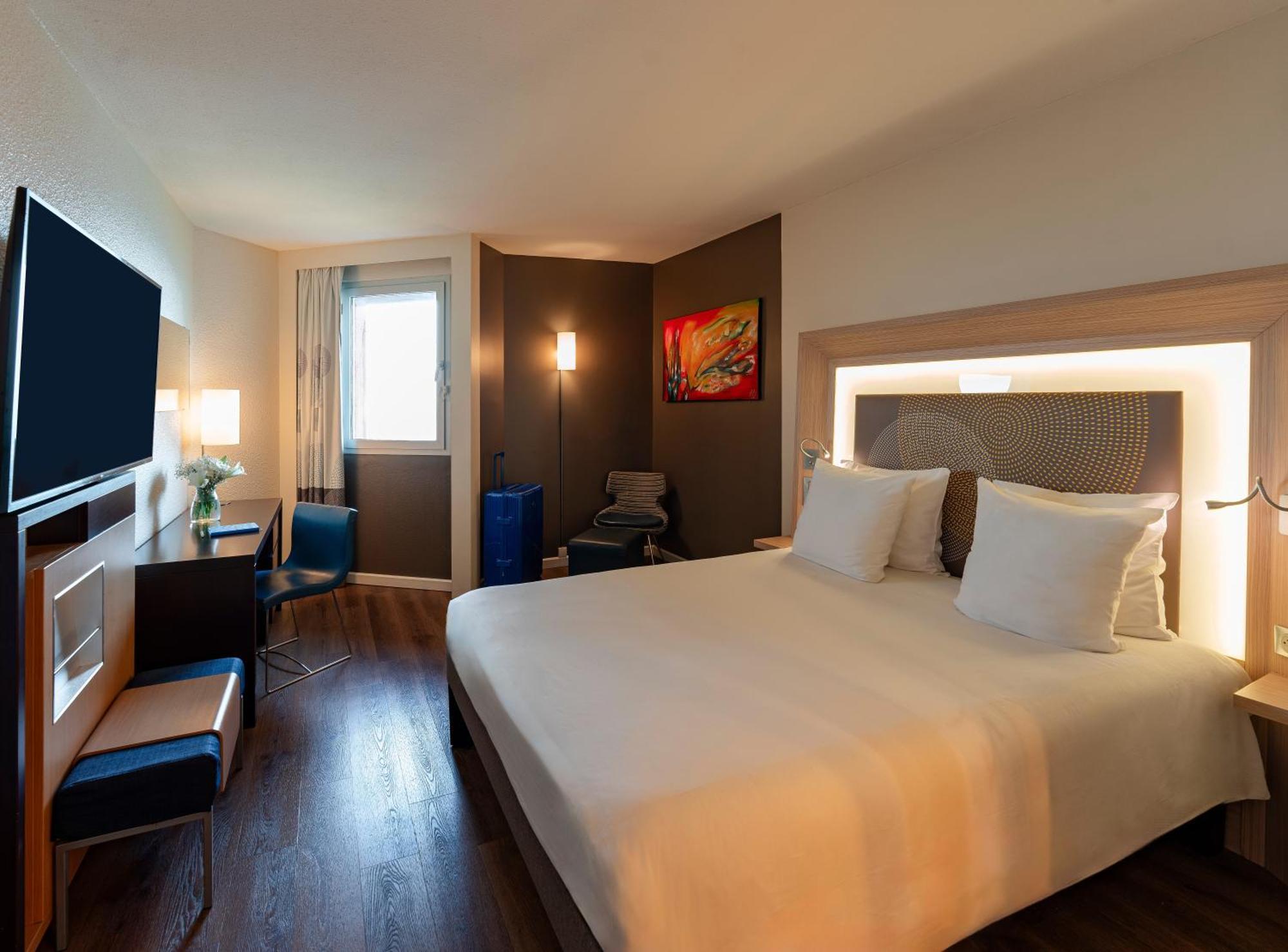Junior Suite One Double Bed Ocean Side