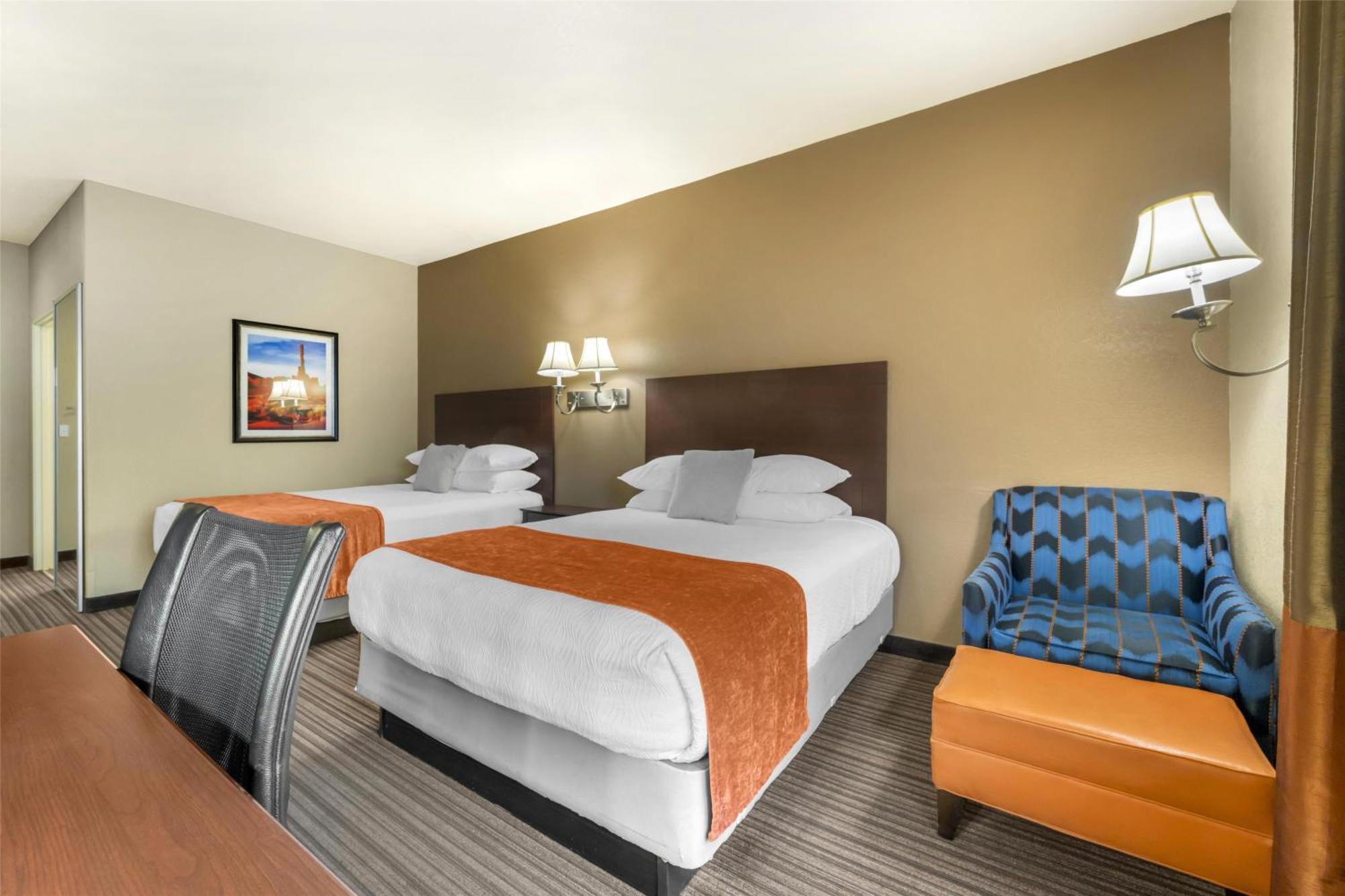 Queen Room with Two Queen Beds - Non Smoking
