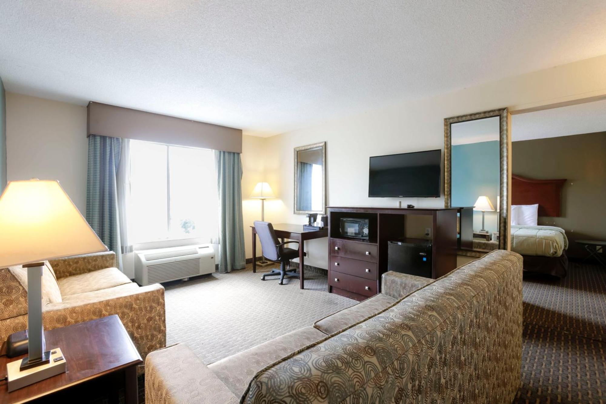 Suite King Bed