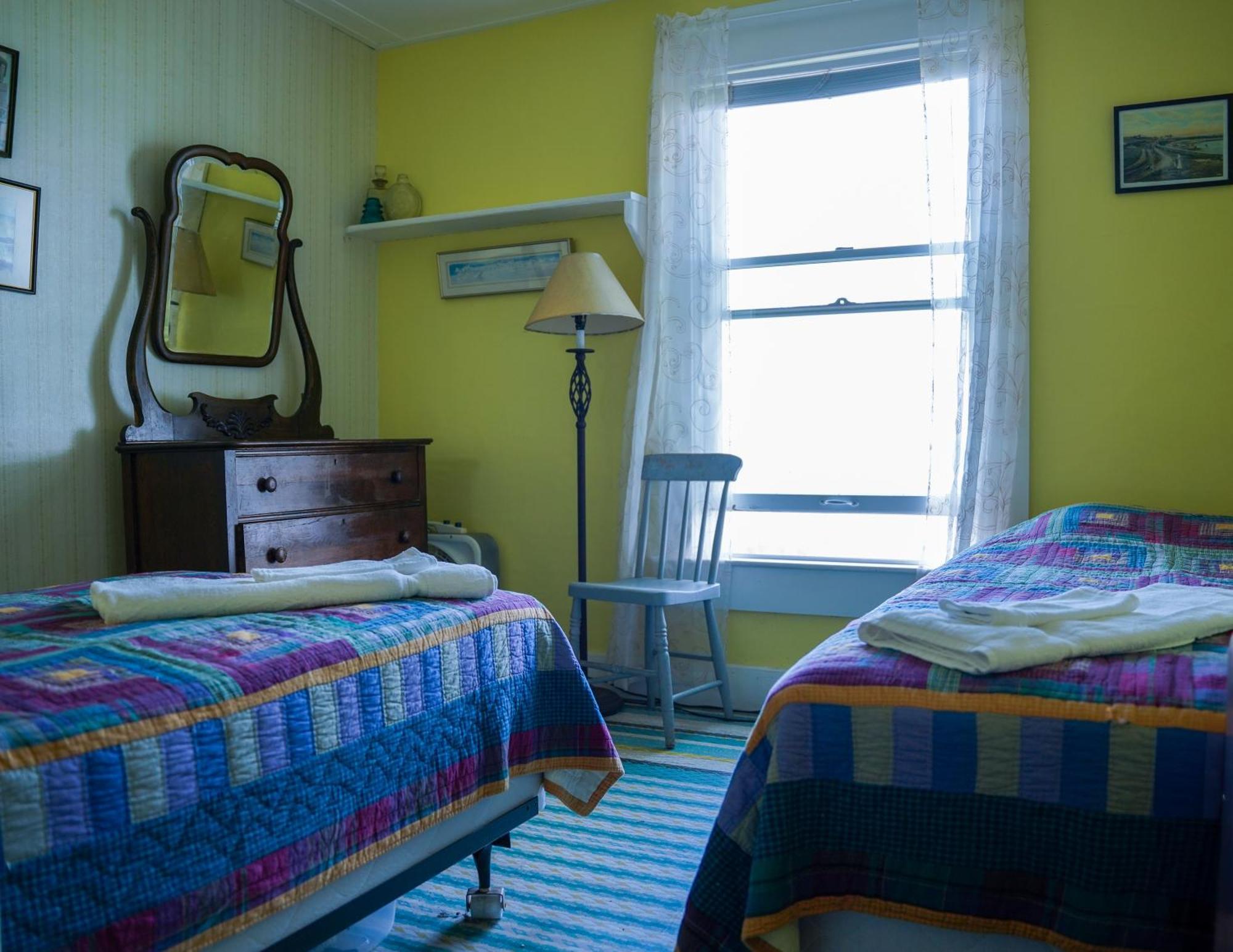 Large Twin Room
