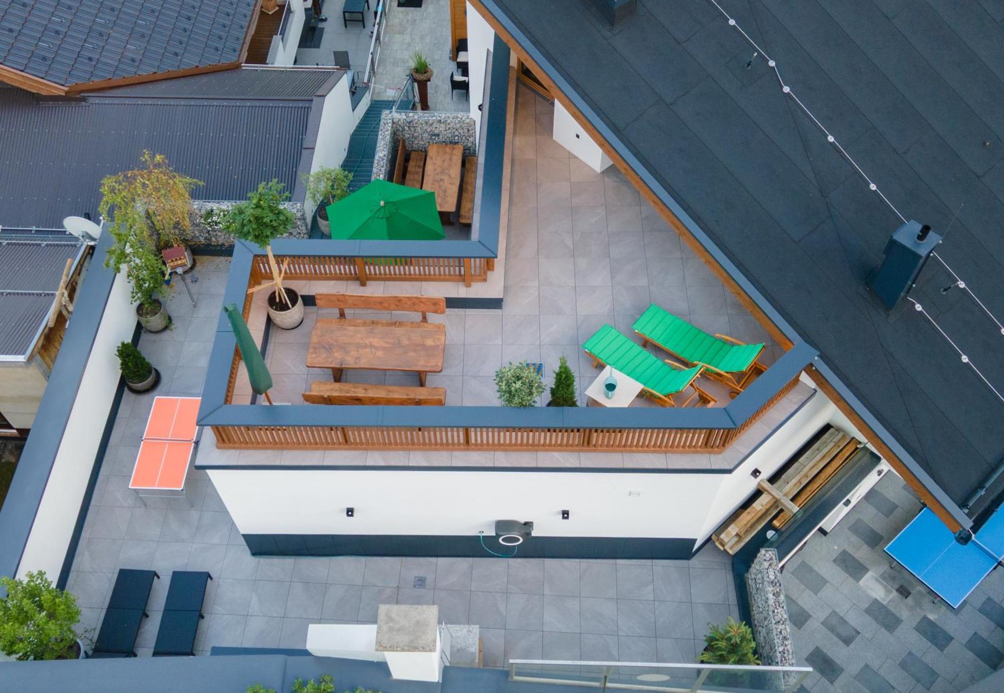 Three-Bedroom Apartment Mountain View