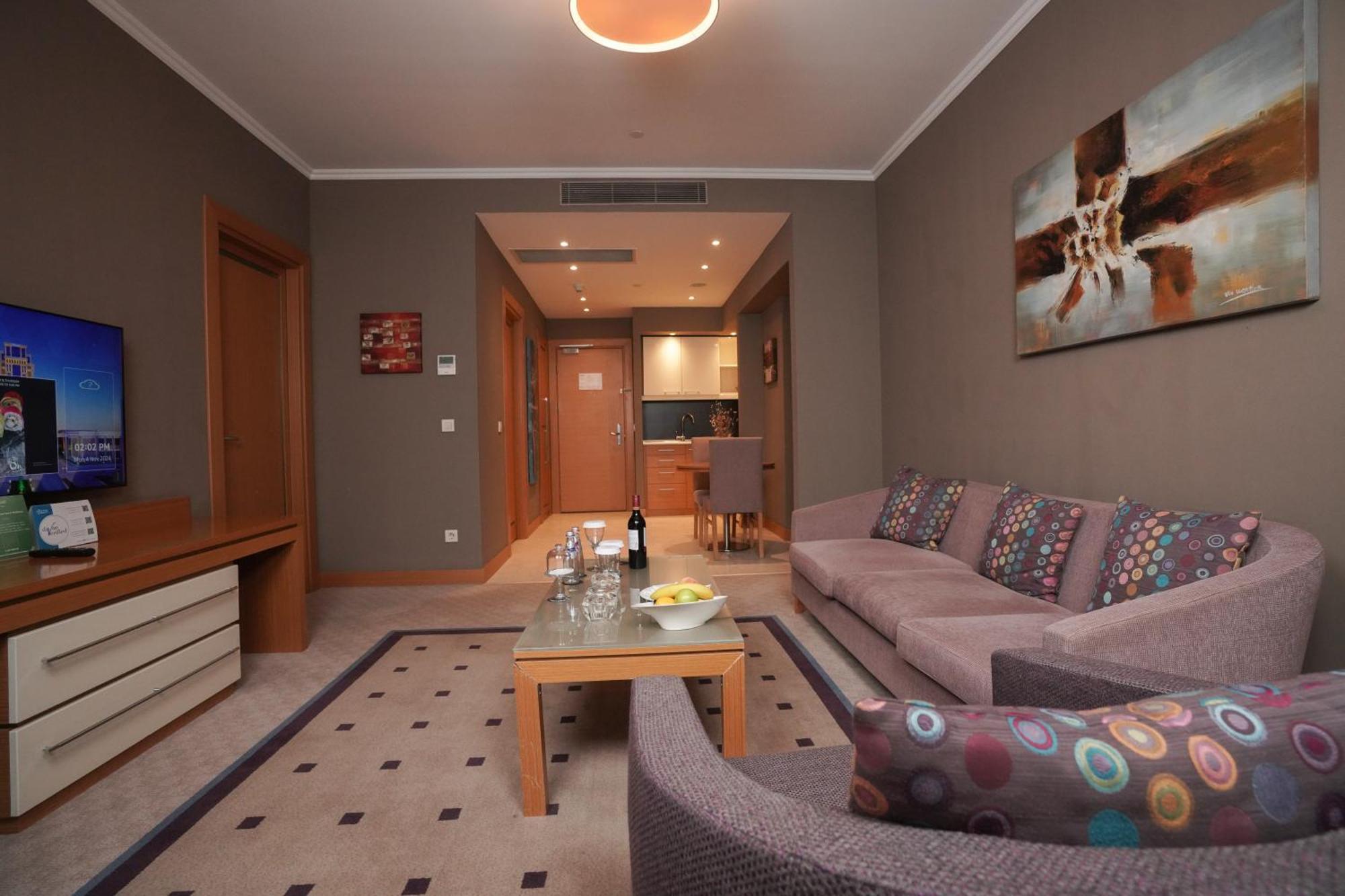 One-Bedroom Apartment