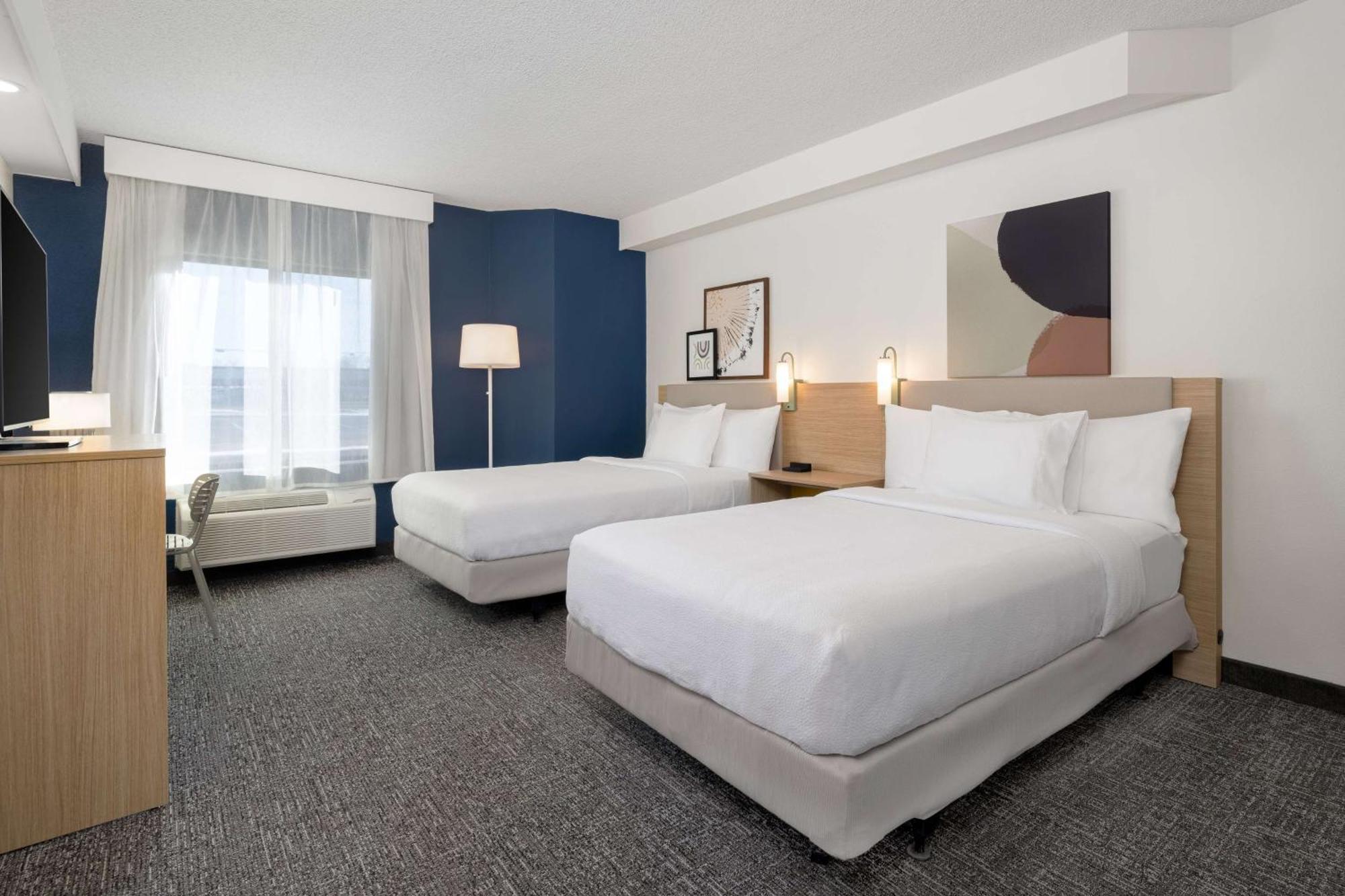 Double Room Two Double Beds Bathtub Mobility Accessible
