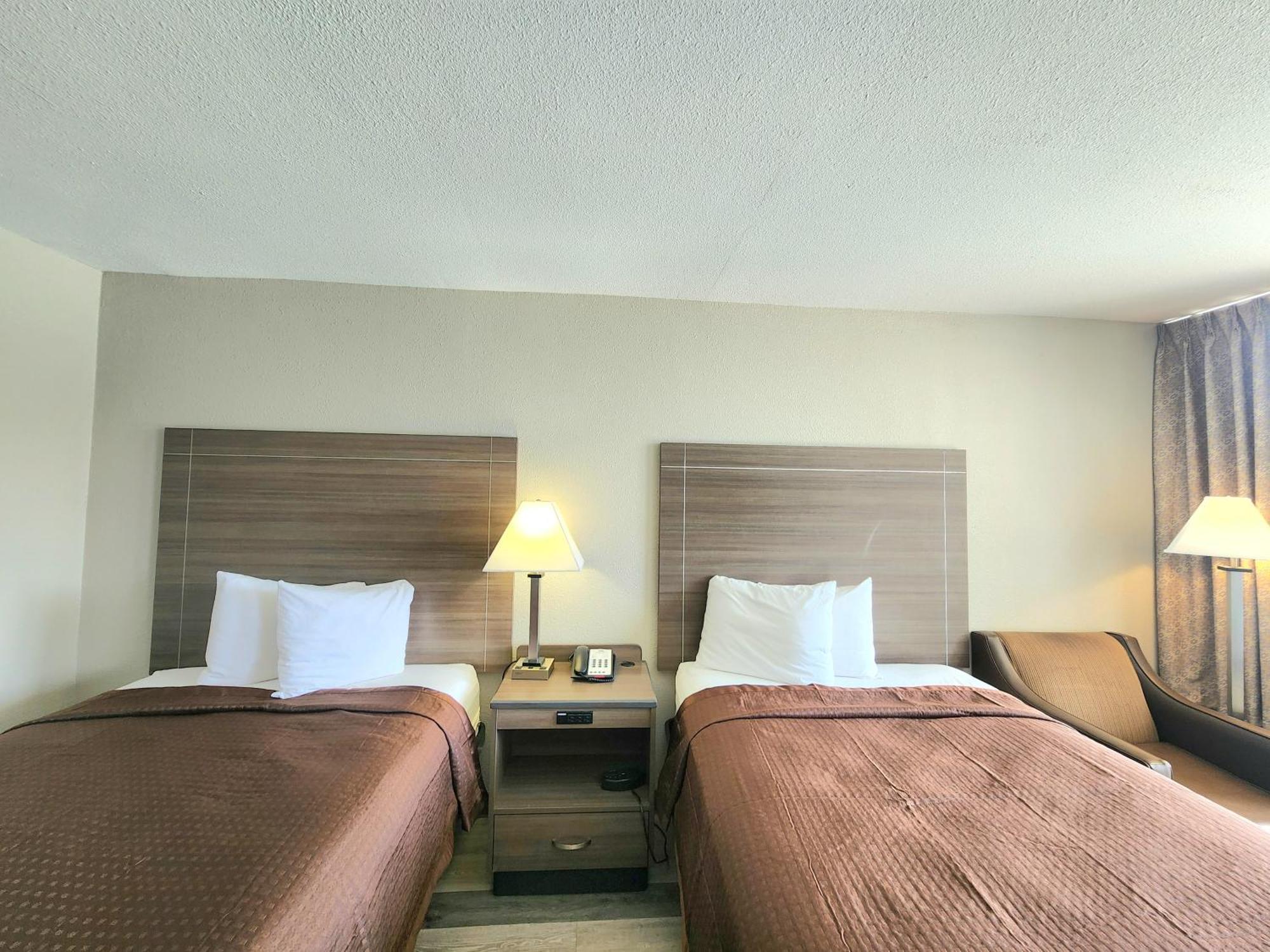 Deluxe Doublel Room Two Double Beds Non-Smoking