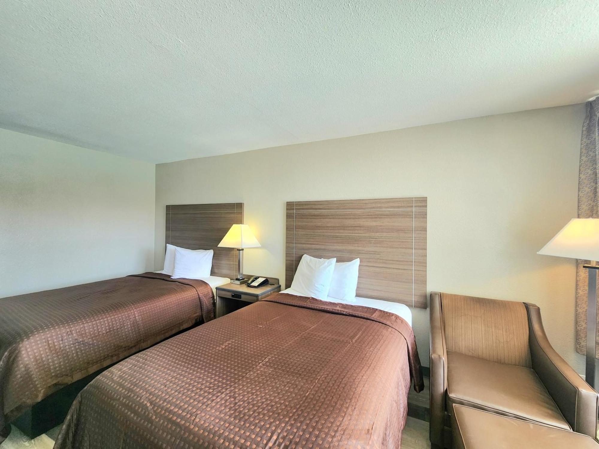 Deluxe Doublel Room Two Double Beds Non-Smoking