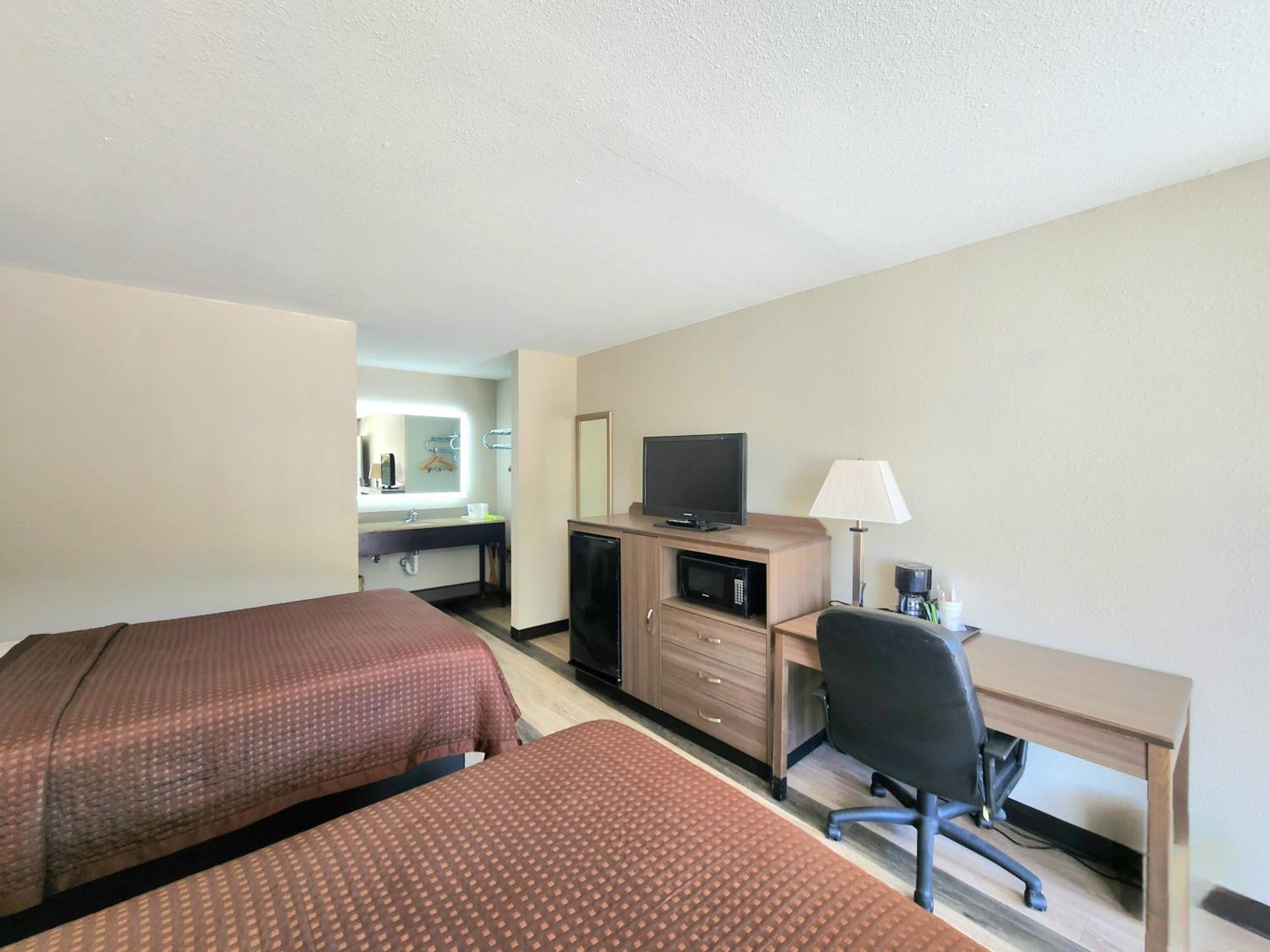 Deluxe Doublel Room Two Double Beds Non-Smoking
