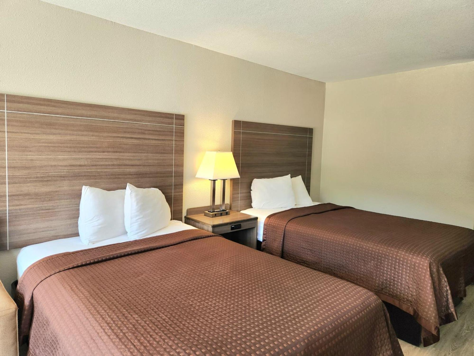 Deluxe Doublel Room Two Double Beds Non-Smoking