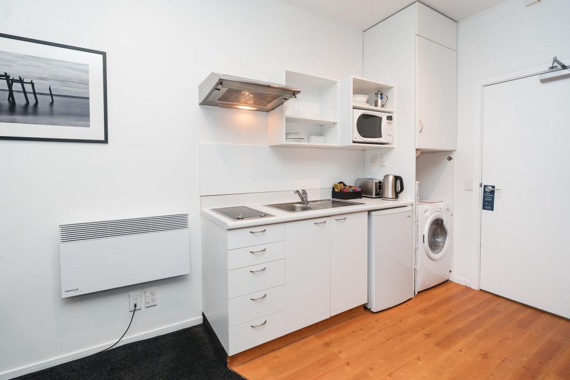 Queen Apartment