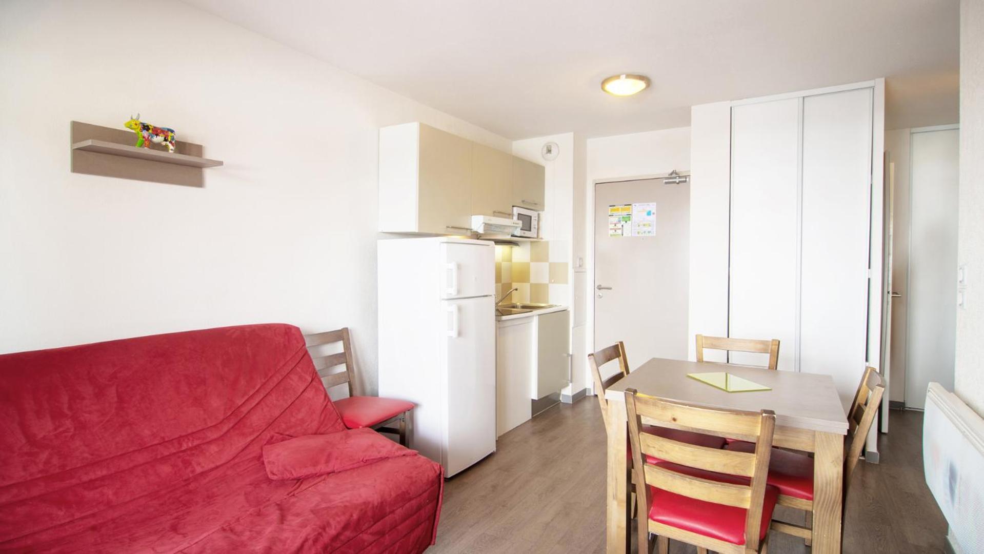 1 Bedroom Apartment sleeping area