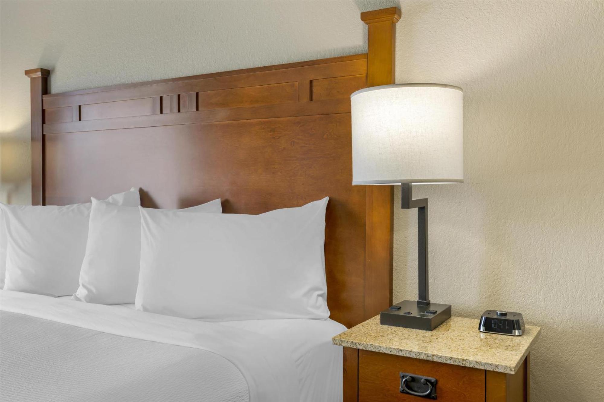 Superior King Suite