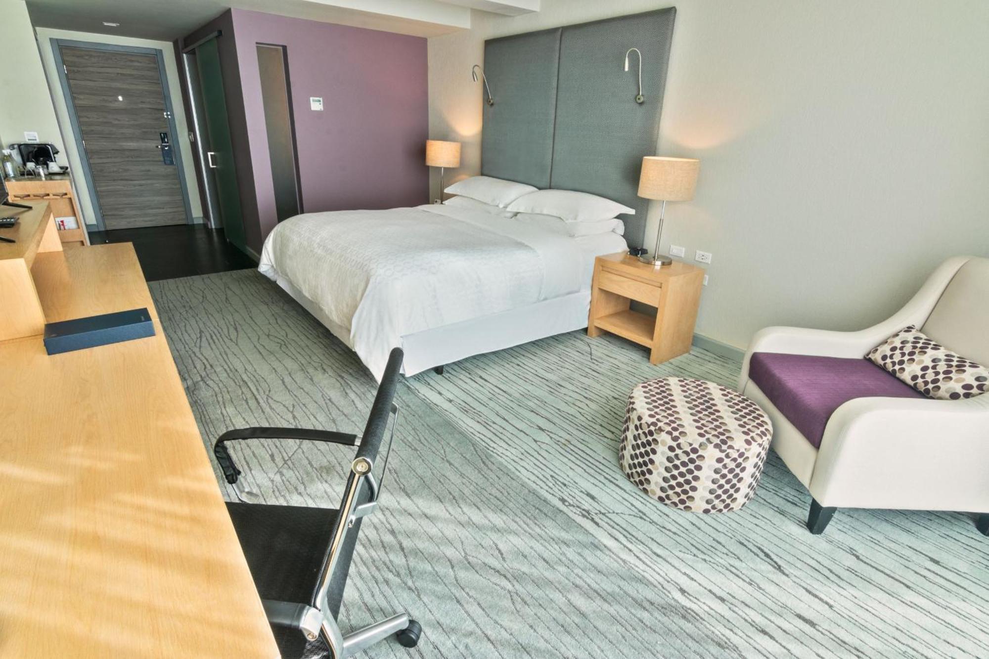 King Room Mountain View