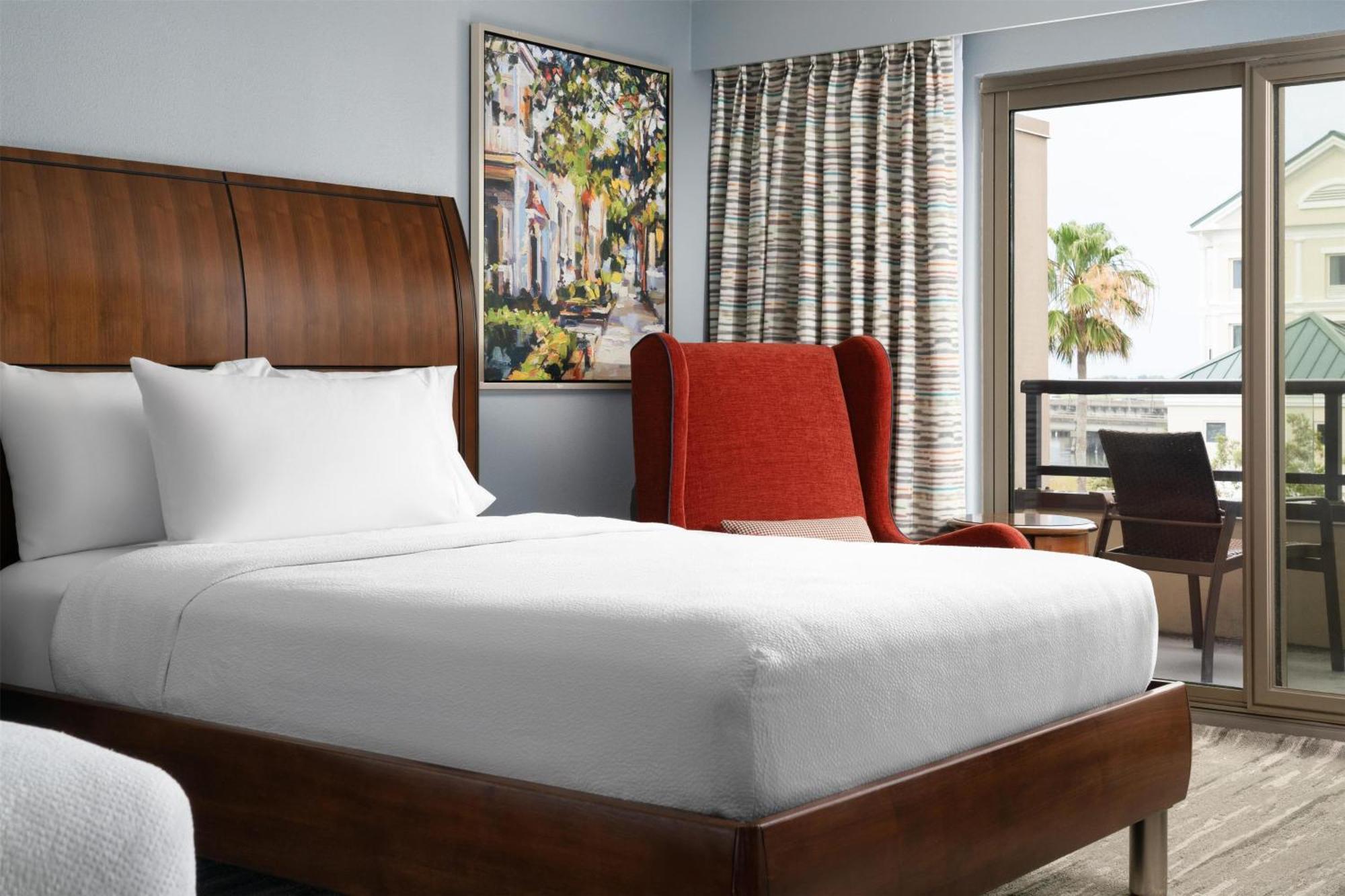 Deluxe Queen Room Two Queen Beds Balcony Non-Smoking