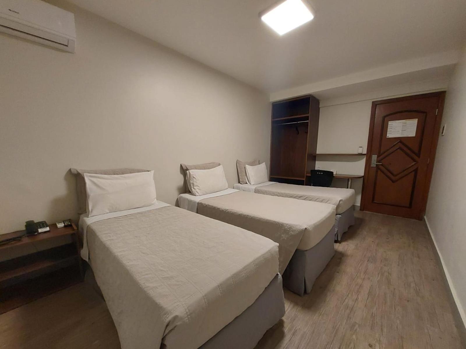 Triple Room Three Single Beds