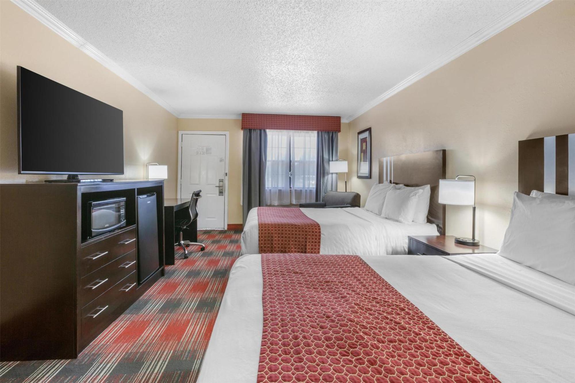 Queen Room with Two Queen Beds with Roll-In Shower - Mobility Accessible/Non-Smoking,1698035157:JPEG