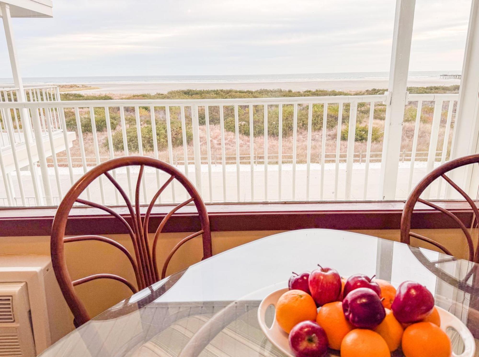 Oceanfront Deluxe Room Kitchenette