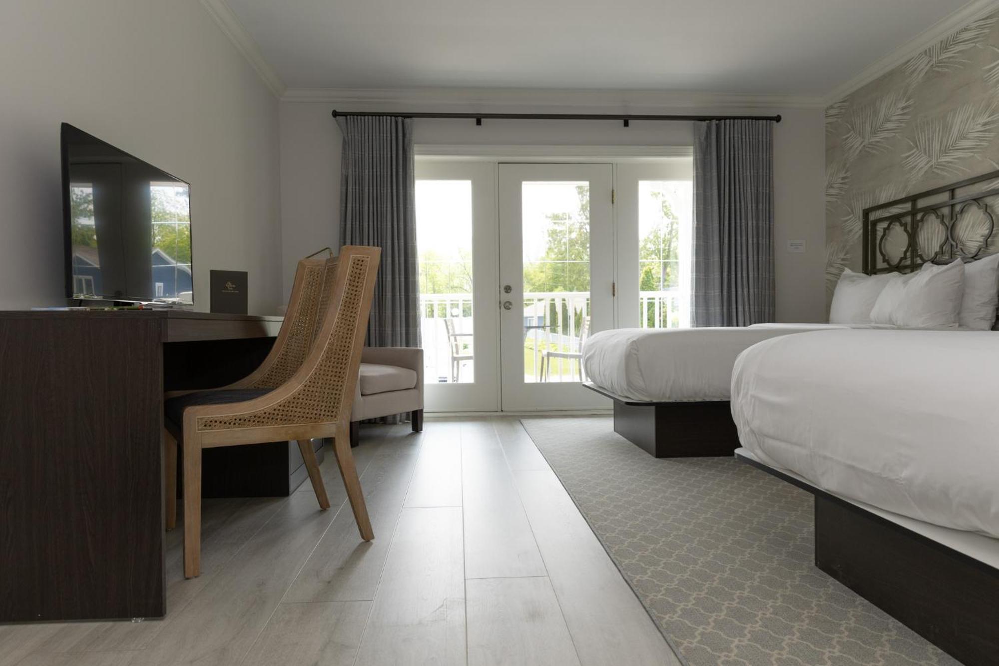Deluxe Room Non Lakeview Two Double Beds Balcony