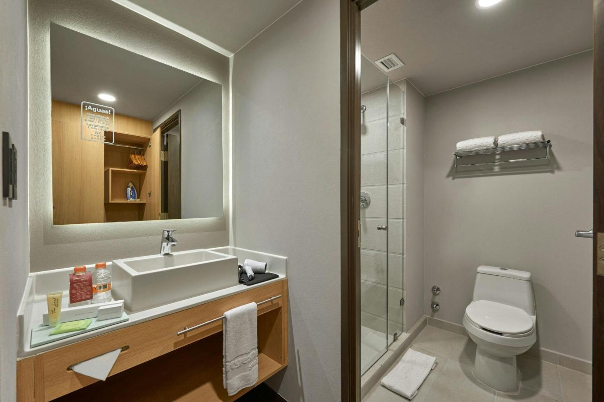 Suite Lit King-Size avec Canapé-Lit