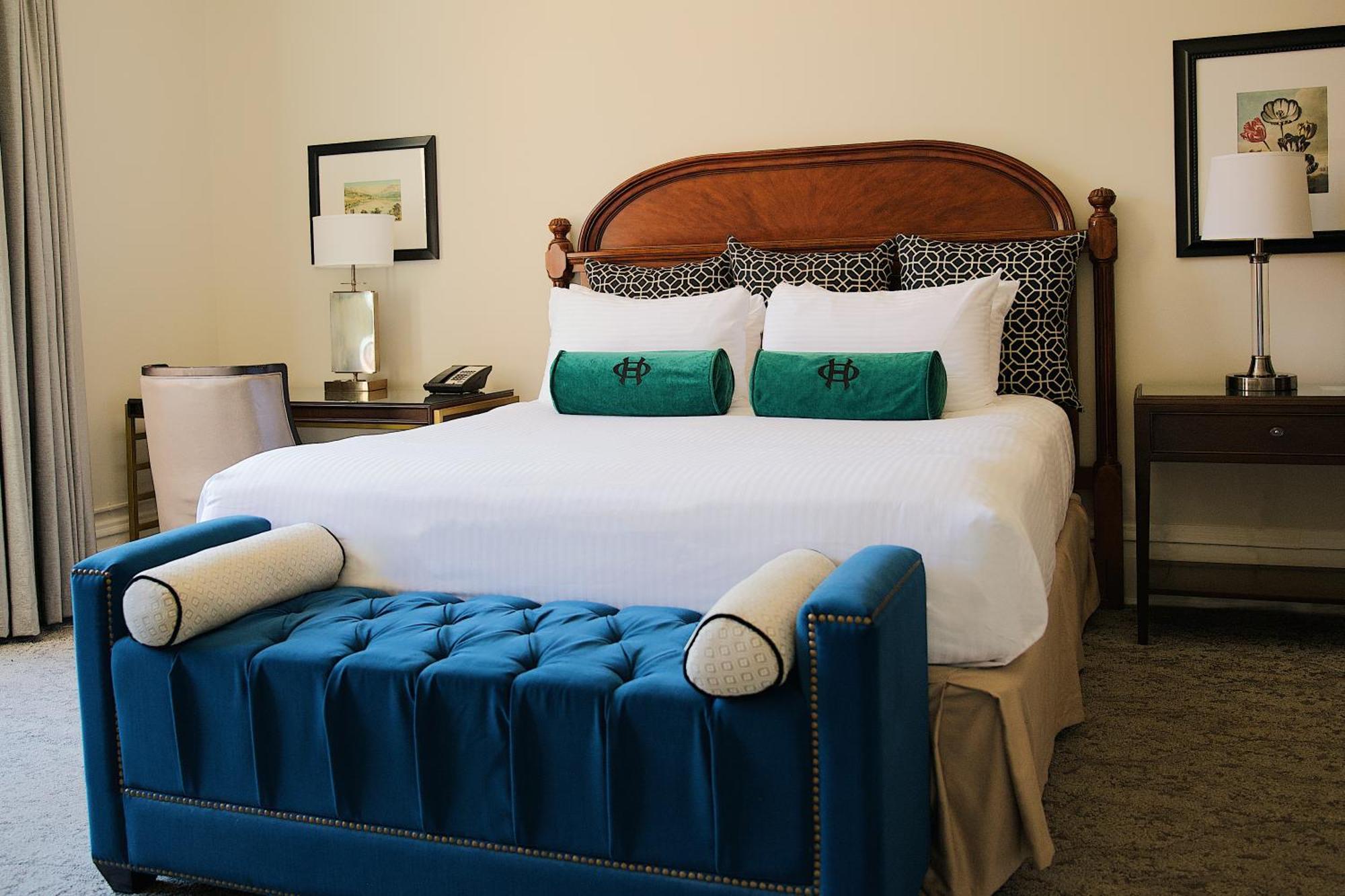Deluxe King Room