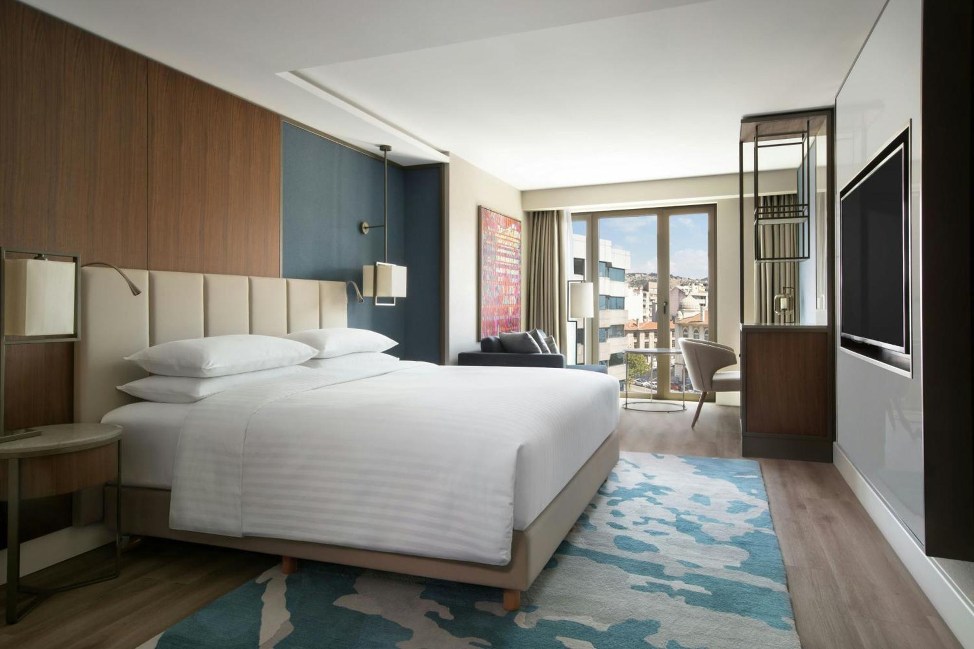 Executive King Room City View Executive lounge access