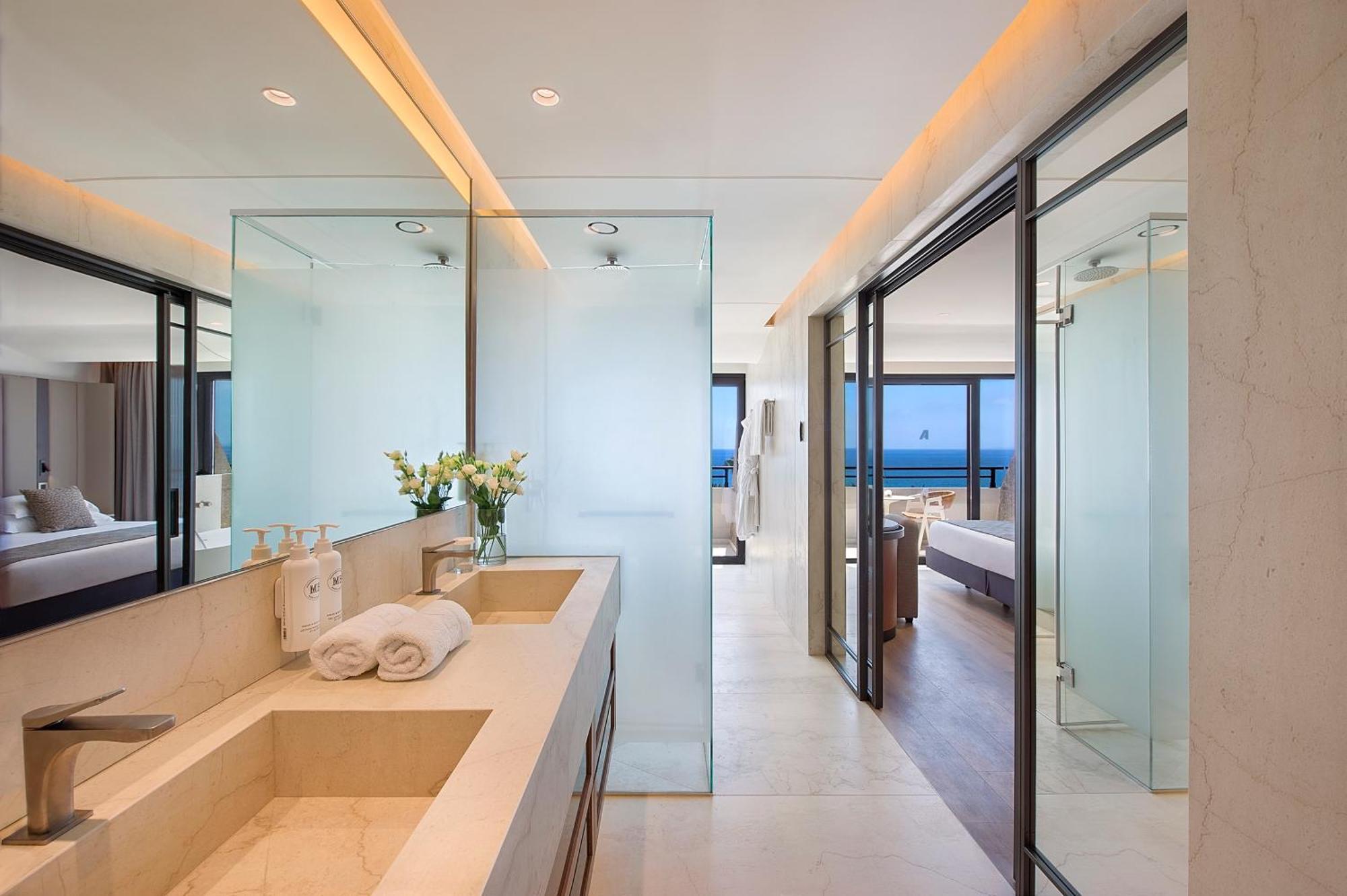 Luxury Sea View Room