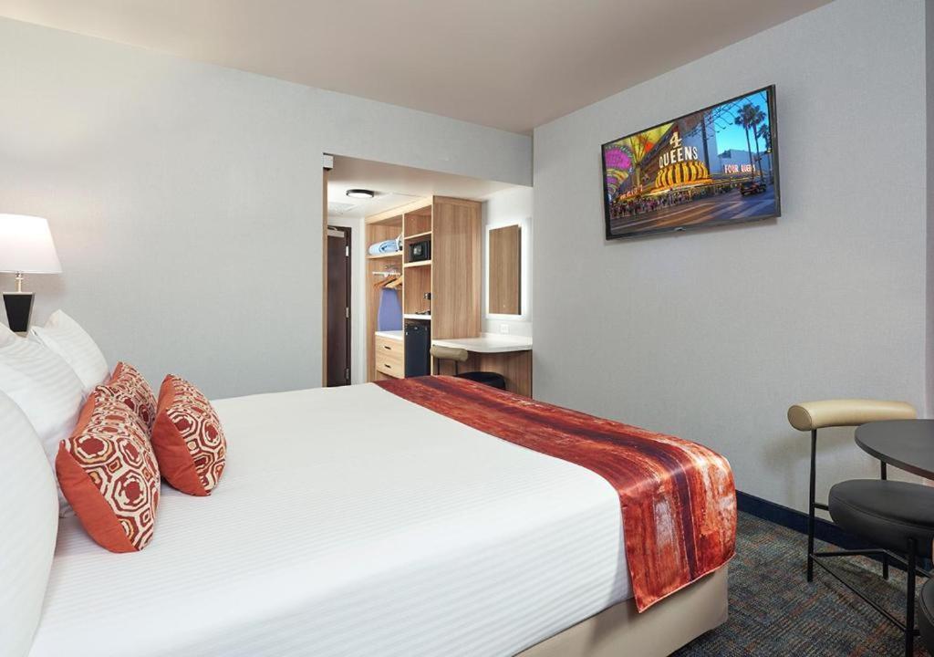 King Bed,1698851544:JPEG