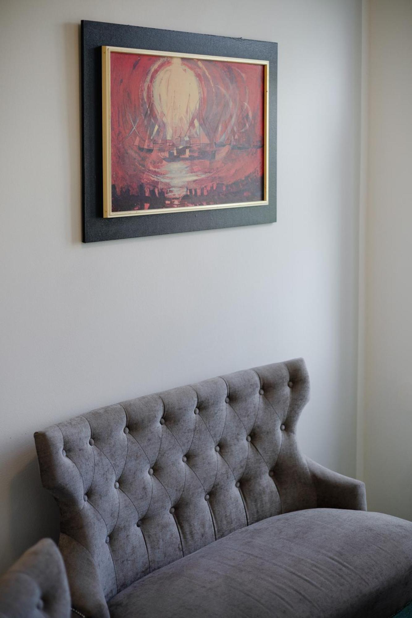Junior Suite railroad side