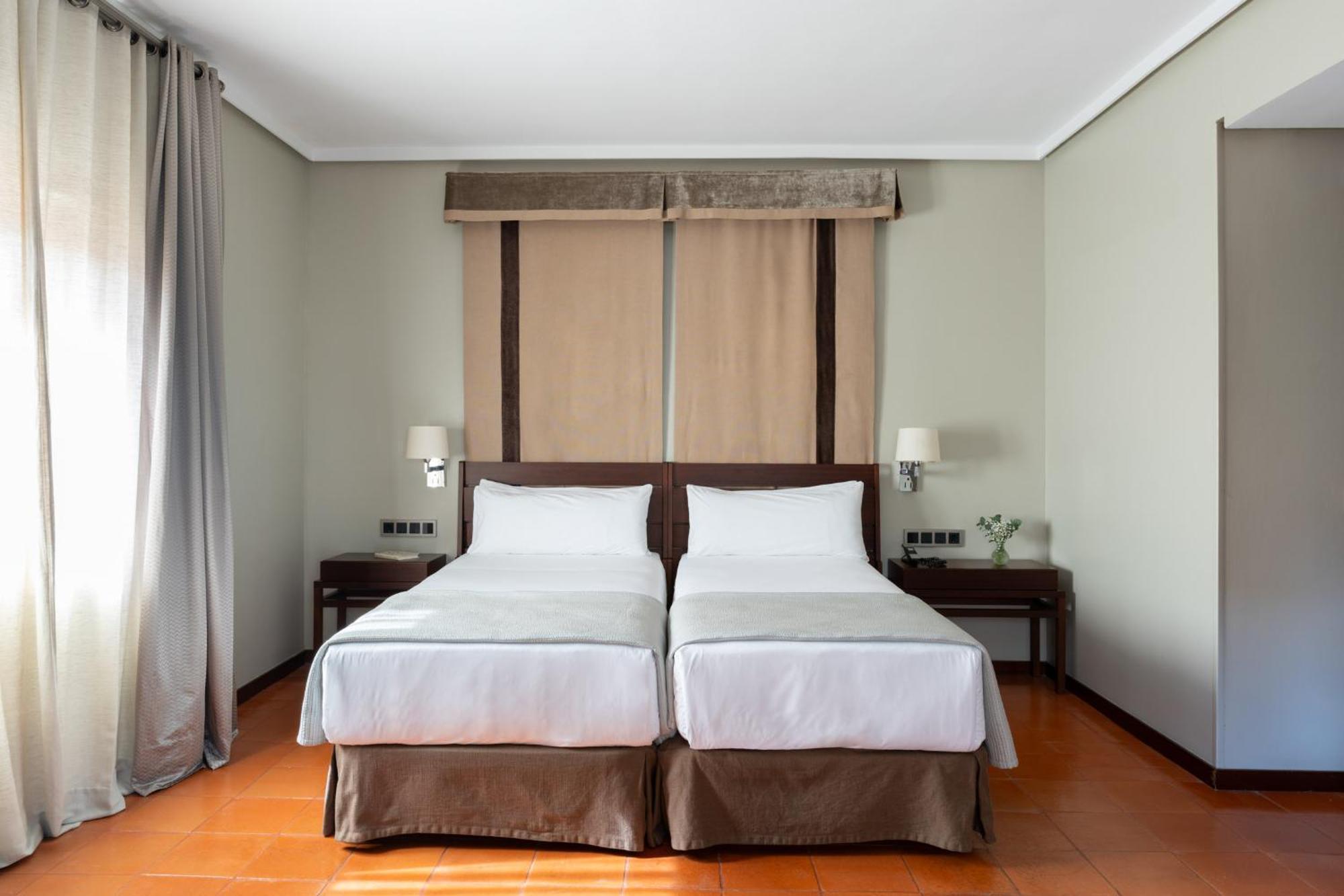 Double or Twin Room Extra Bed